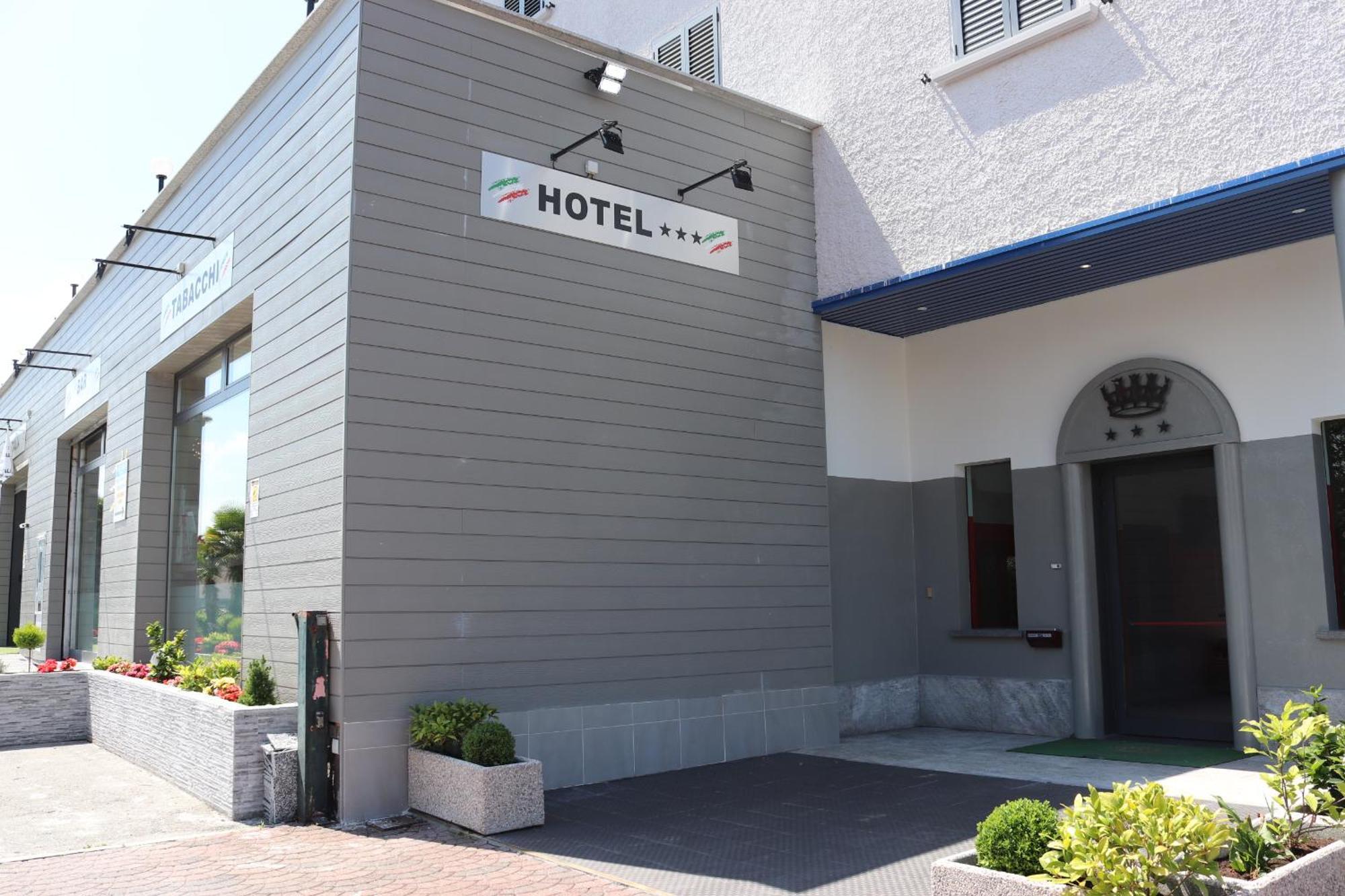 Hotel Italia Dormelletto Exterior photo